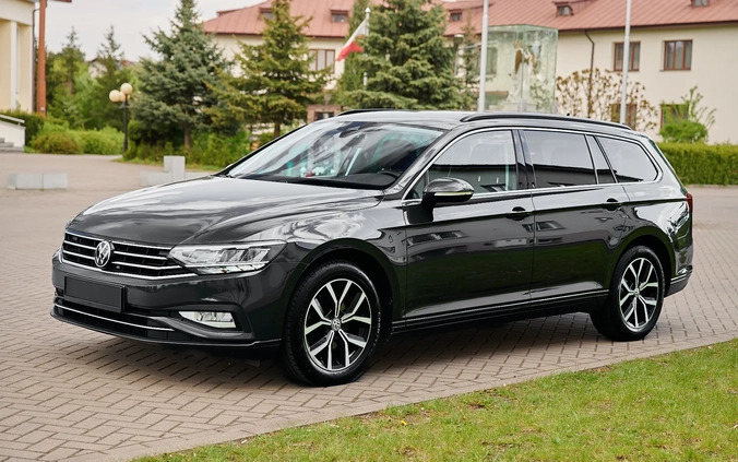 Volkswagen Passat cena 74800 przebieg: 189200, rok produkcji 2020 z Wąsosz małe 781